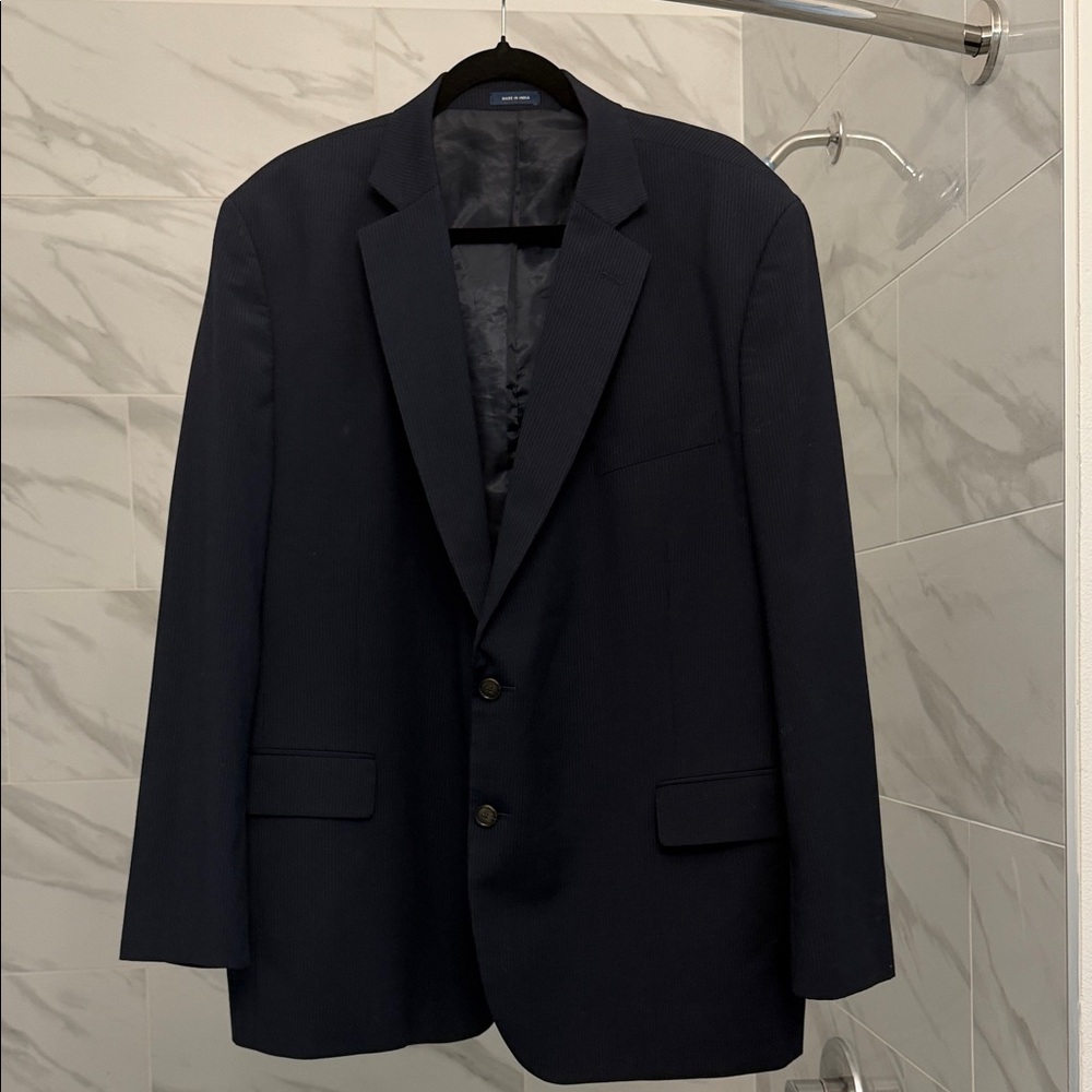 Elegant Men's Dark Blazer